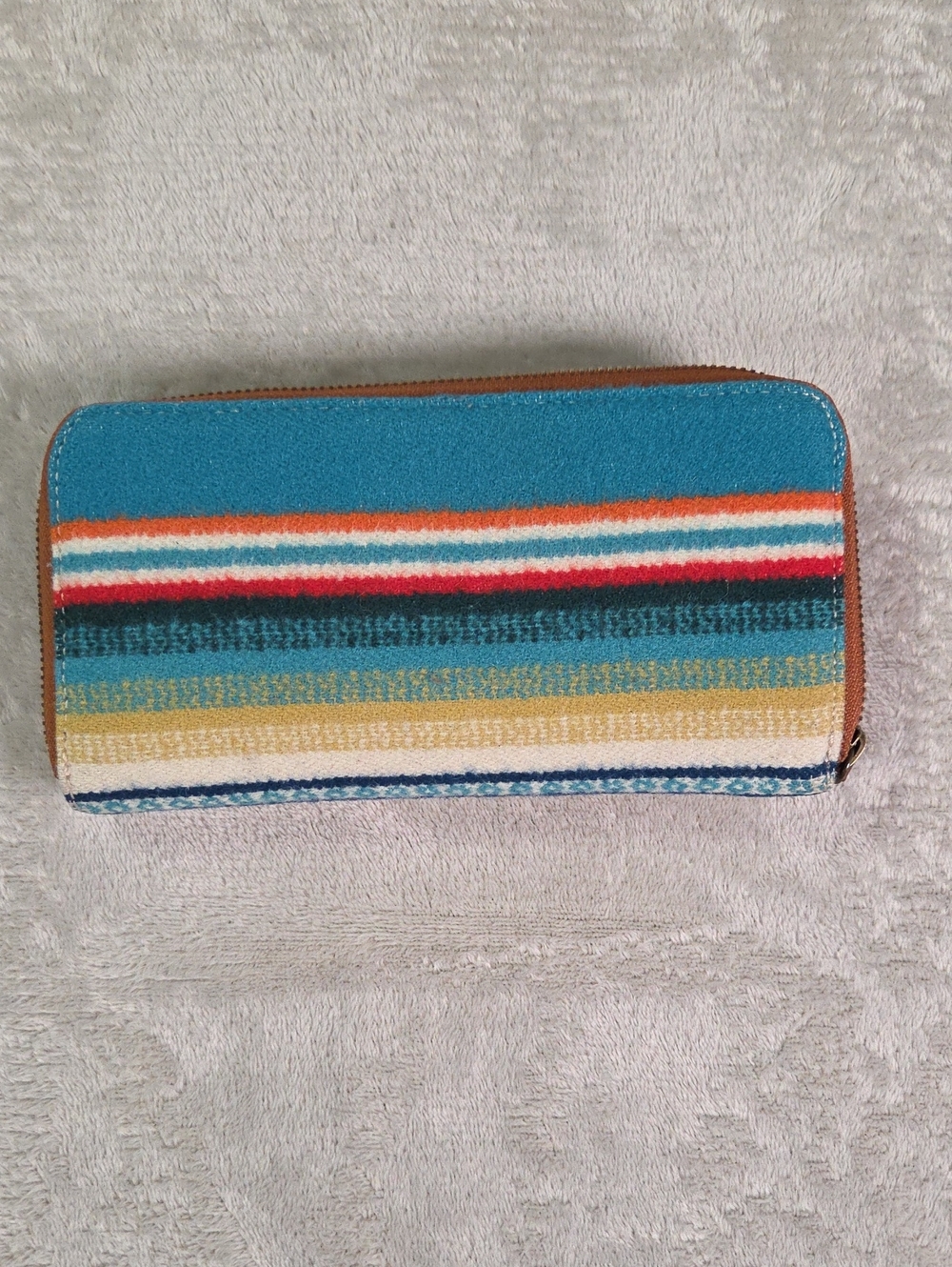 Pendleton Southwest Serape Stripe Zip Around Continental Wallet Leather EUC